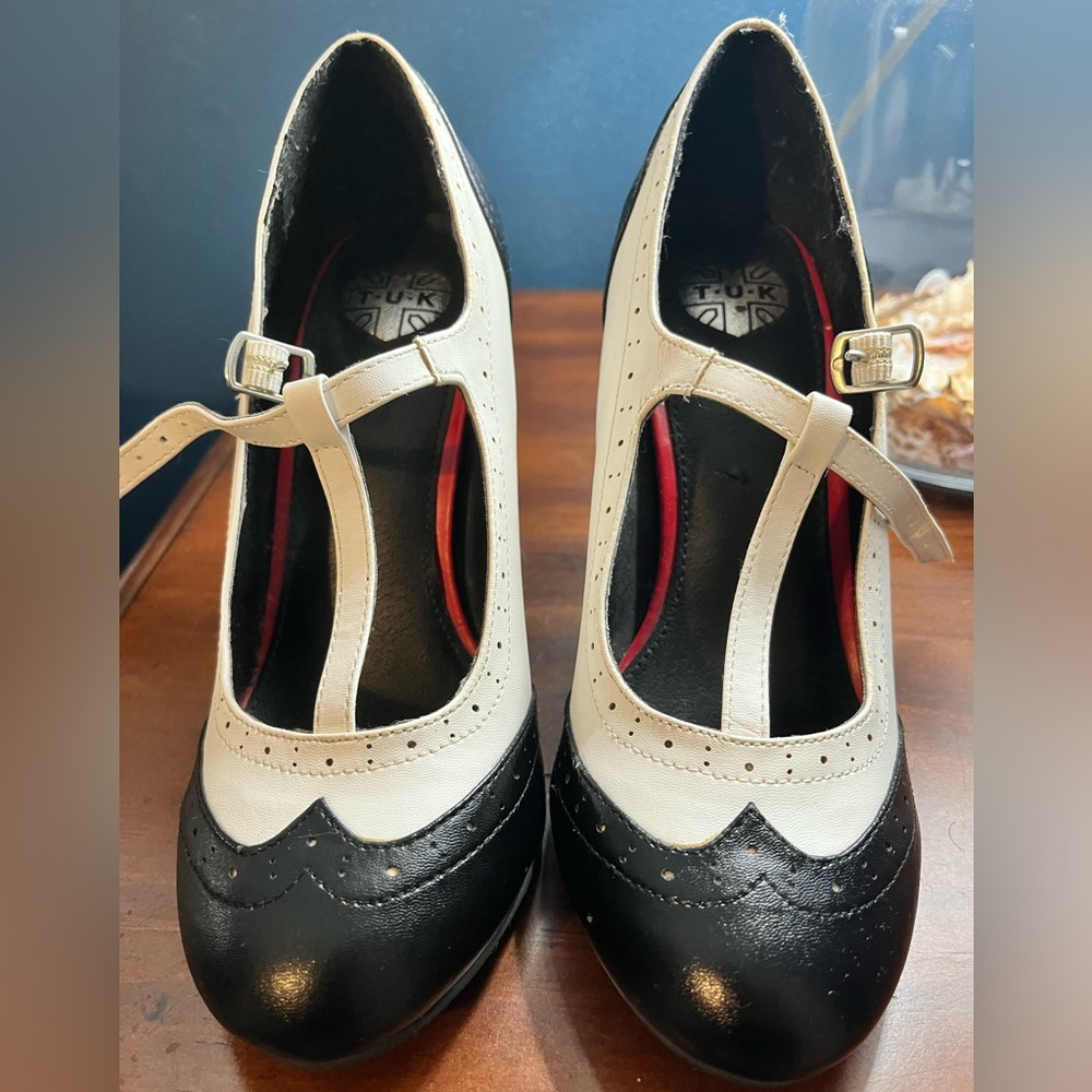 TUK heels size 7 preloved condition